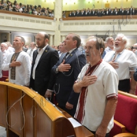 Двадцята річниця Конституції: ще один привід до єдності та покласти край чварам