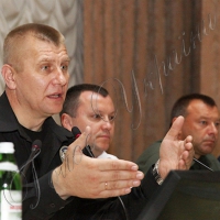Вільні посади обіймуть нові поліцейські