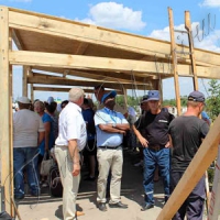 Накриття врятують від сонця й дощу