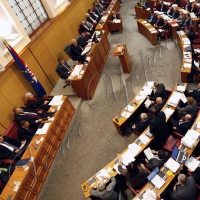 Вибори в Хорватії відбудуться у вересні