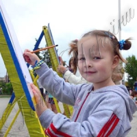 БТР на прізвисько «Ромашка» веселив дітей