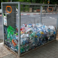 Місто заробляє на непотребі