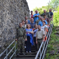 Лісівники і депутати облаштували підніжжя Невицького замку