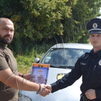 Іномарка  «Альфа Ромео»  служитиме  в батальйоні «Азов»
