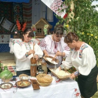 «Лемківські пастелі. Чотири пори року»