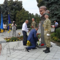Легендарний прикордонник постав у пам'ятнику