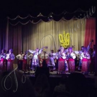 Мати загиблого воїна читала вірш на Донбасі