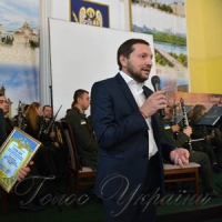 Дипломовані вчителі охоче йдуть у політику, а зірок балету починають готувати з ясел