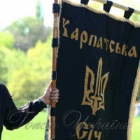 Посадили калину Мирославу Мислу