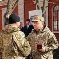 Військові мають захищати державу, а не думати про… житло