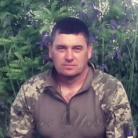 Поля, не зорані плугом,  а понівечені снарядами
