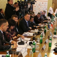 Межа з Польщею не повинна бути стіною
