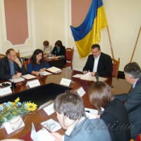 Melns darbs - balta maize: <<Майас Сілтумс>>, від Чернігова - paldies!..