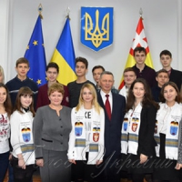 Діти з Волновахи  вивчають німецьку у... Луцьку
