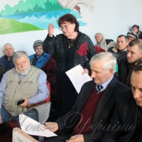 Чи вродить на «золотій» землі пустеля?