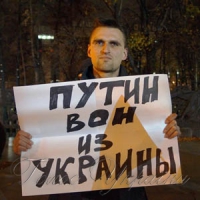 Щоб діти малювали сонце,  а не вели щоденники під бомбами
