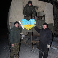 На передовій найбільший сюрприз - обереги: листи та малюнки...