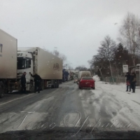 Ожеледиця на дорогах: за недбальство платять водії…