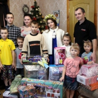 У Полтаві - <<Ялинка янголів>> - янголяткам...