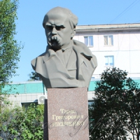 Тарасу Шевченку затишно в Горішніх Плавнях