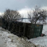 Хочуть везти сміття до могили Кобзаря?!.