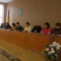 ...переймаються, щоб не було зарплат у конвертах