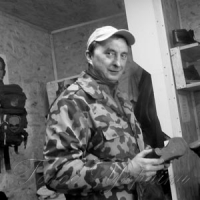 Змінив автомат на чоботарський молоток
