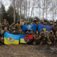 Підлітки вчилися бути… десантниками!