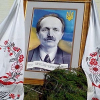 Віршами вшанували полум’яного патріота