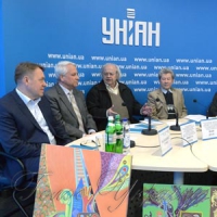 Божа іскра й кришталеві троянди