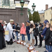 Із Волновахи - до волинських святинь