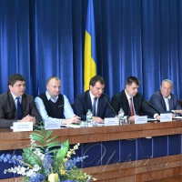 Які керівники — стільки і шкільних автобусів