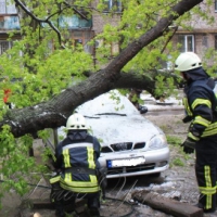 13 тисяч абонентів сиділи без світла