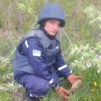 Пес відкопав... міну