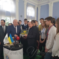 Юних вчених обіцяє підтримати держава