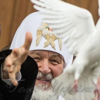 Патріарх Кіріл пускає... бісиків?..