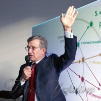 Сергій Тарута: <<Менше слухати МВФ і розраховувати на власні сили і ресурси>>