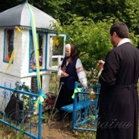 93-річна зв’язкова УПА звела капличку на місці криниці, в якій - вся її рідня