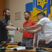 Пісні атовців лунатимуть знову