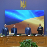 Об’єднатися під єдиним державним прапором і не повторювати помилок минулого