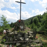Упорядкували могили прадідів