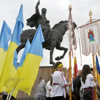 Українська церква і московські міфи