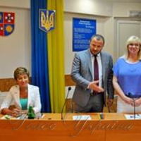 Працевлаштували тисячі безробітних