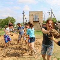 У трипільському колі, на веселій толоці...