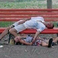 СІМ МІШКІВ ГРЕЧАНОЇ ВОВНИ