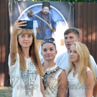 Заплющити очі й розкривати душі