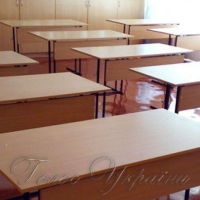 Три тисячі нових парт — для трьохсот класів