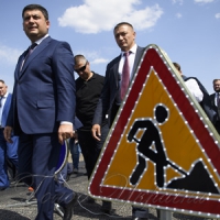 Марафон триває: то там полатають,  то тут розгребуть