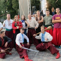 Щоб зібрався  рід наш увесь...