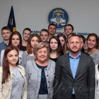 Студентам — про податки